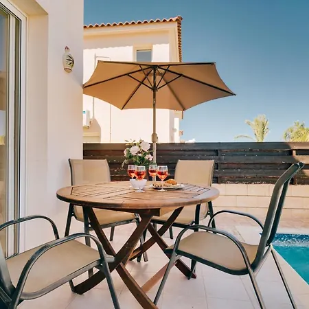 Karisa Villa